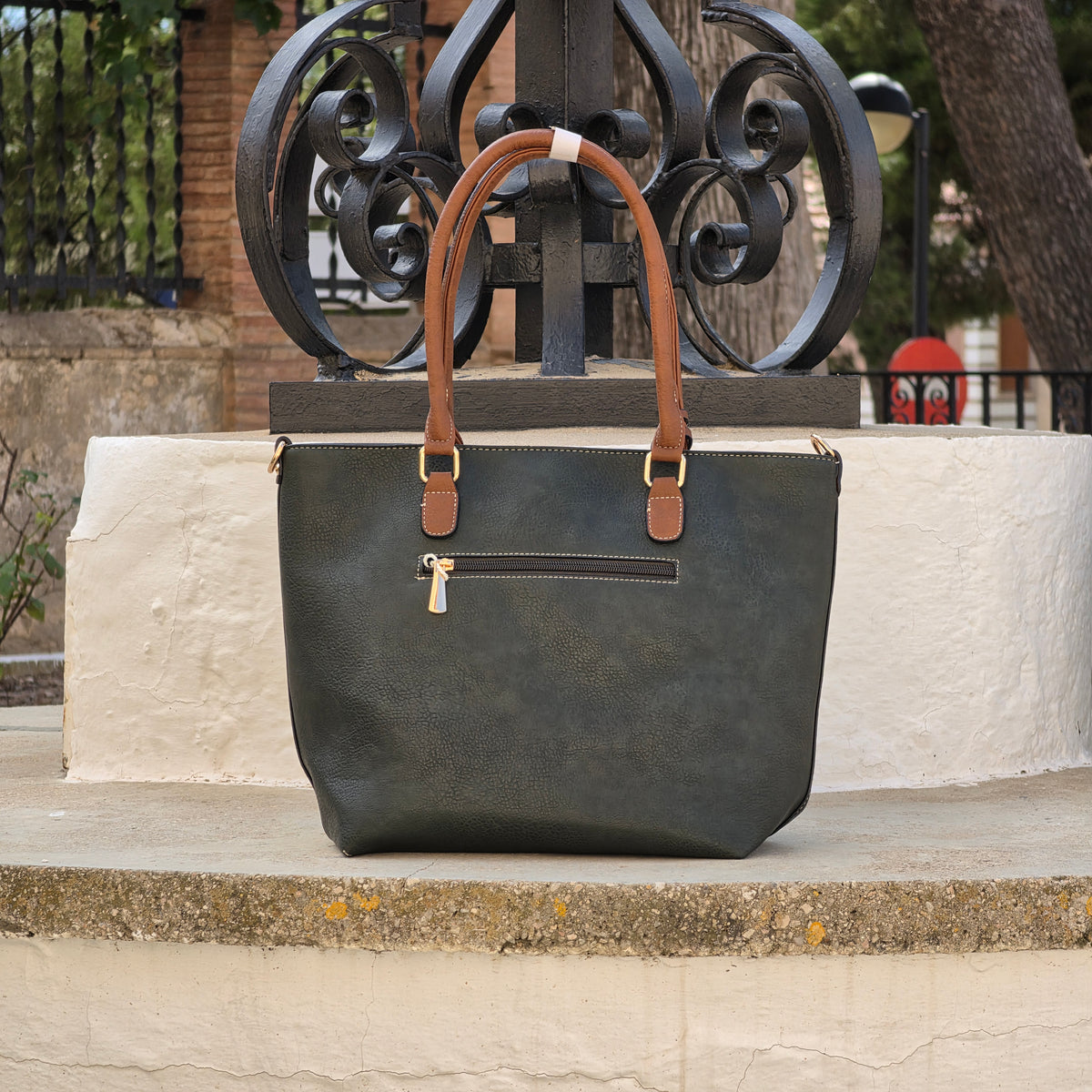 Bolso Tote verde oscuro con asa contrastada y monedero a juego